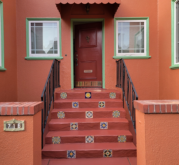 A terracotta-themed entryway to a home in San Francisco.